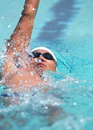 通販で買ったネイサンを着てランニング